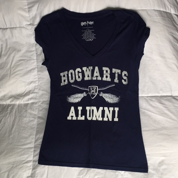 Warner Bros. Tops - Harry Potter Alumni Navy V-Neck Warner Bros. Tops - Harry Potter Alumni Navy V-Neck